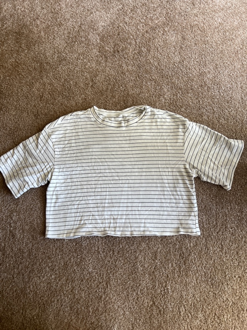 Cropped crewneck tee